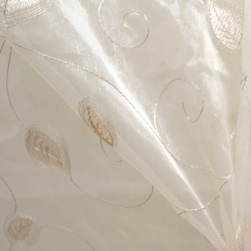 Organza, tikitud lehemustriga kreemjasvalge