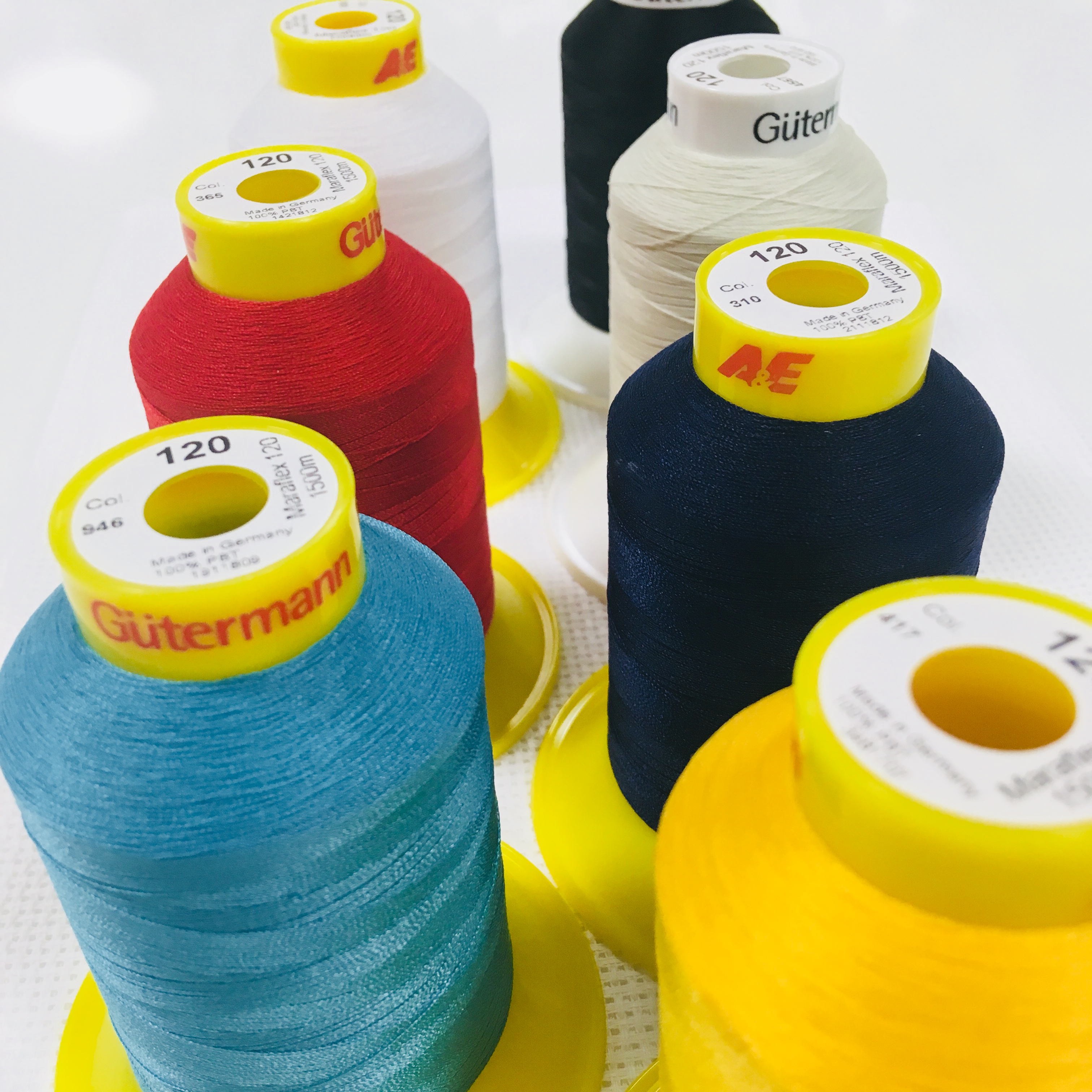 Elastne, veniv niit Gütermann Maraflex 120, 1500 m