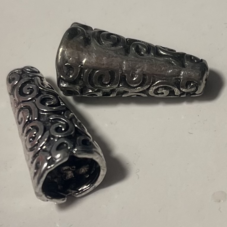 Pärlikübar hõbedane bali, 9 tk.