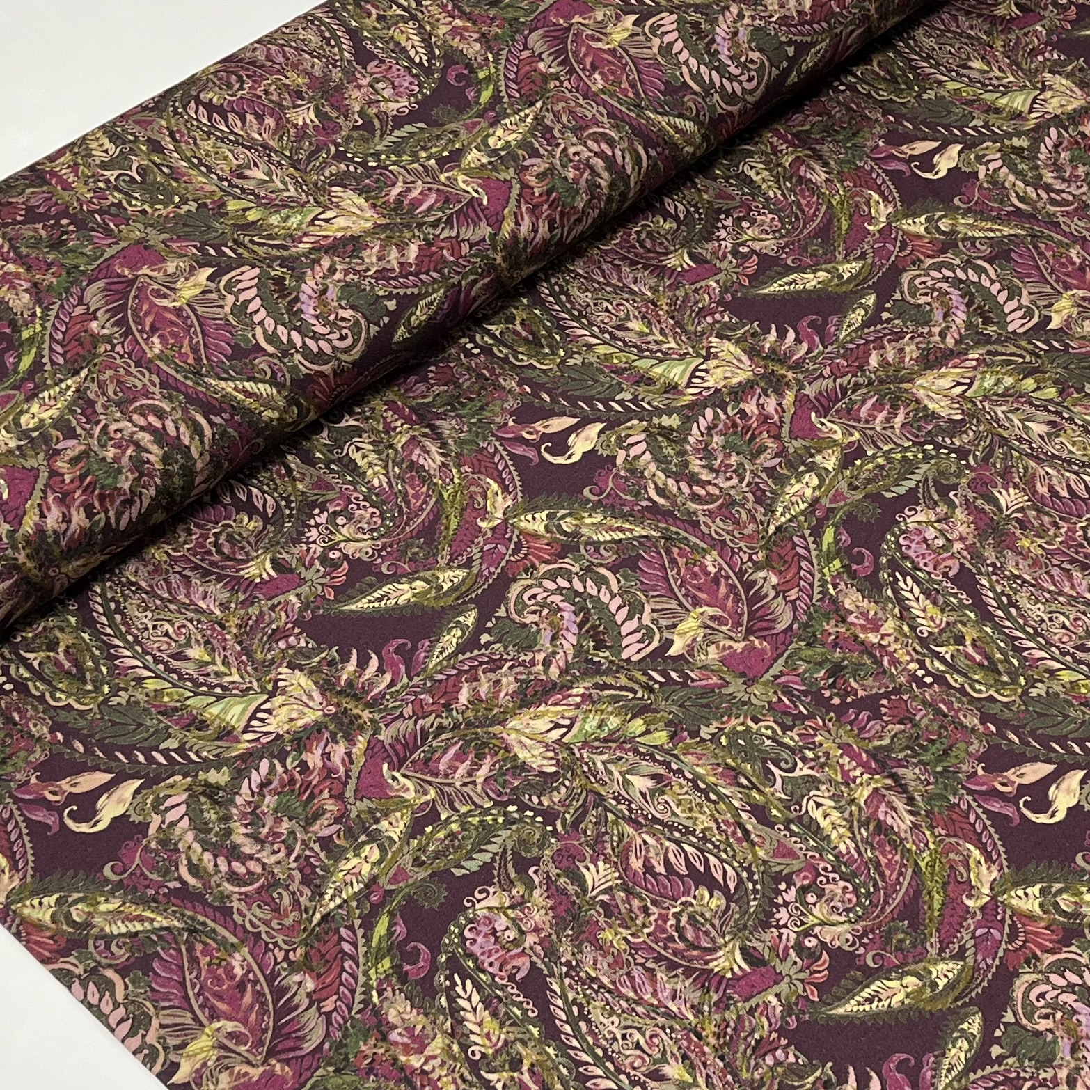 Viskoostrikotaaž Stylez Paisley