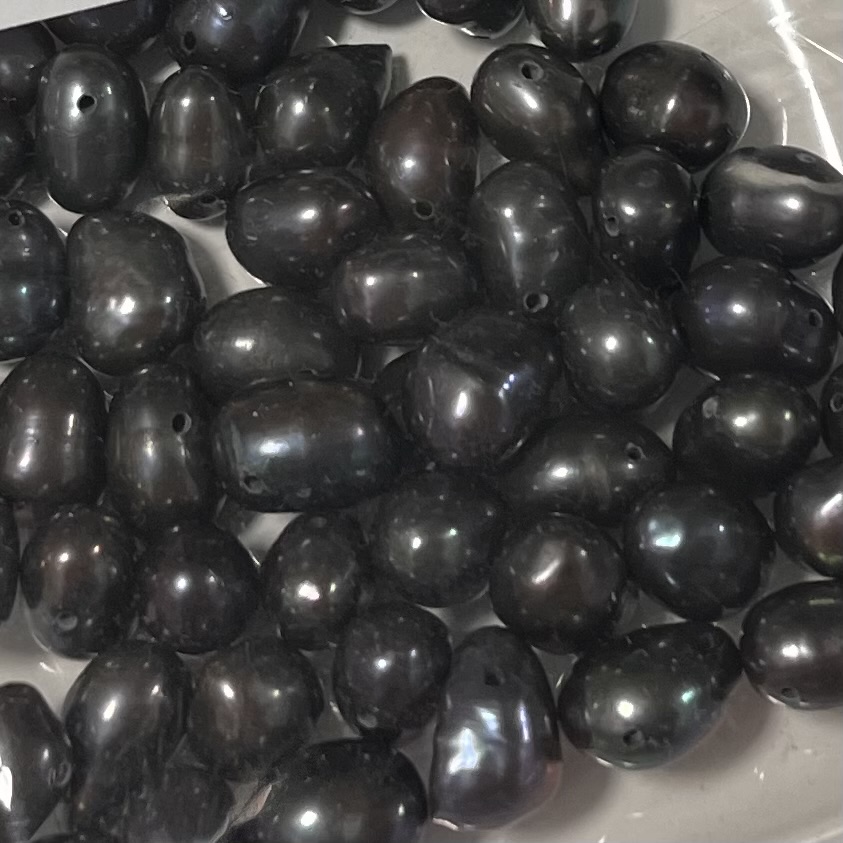 Mageveepärlid piklikud 9-10 mm paabulind u.55 tk