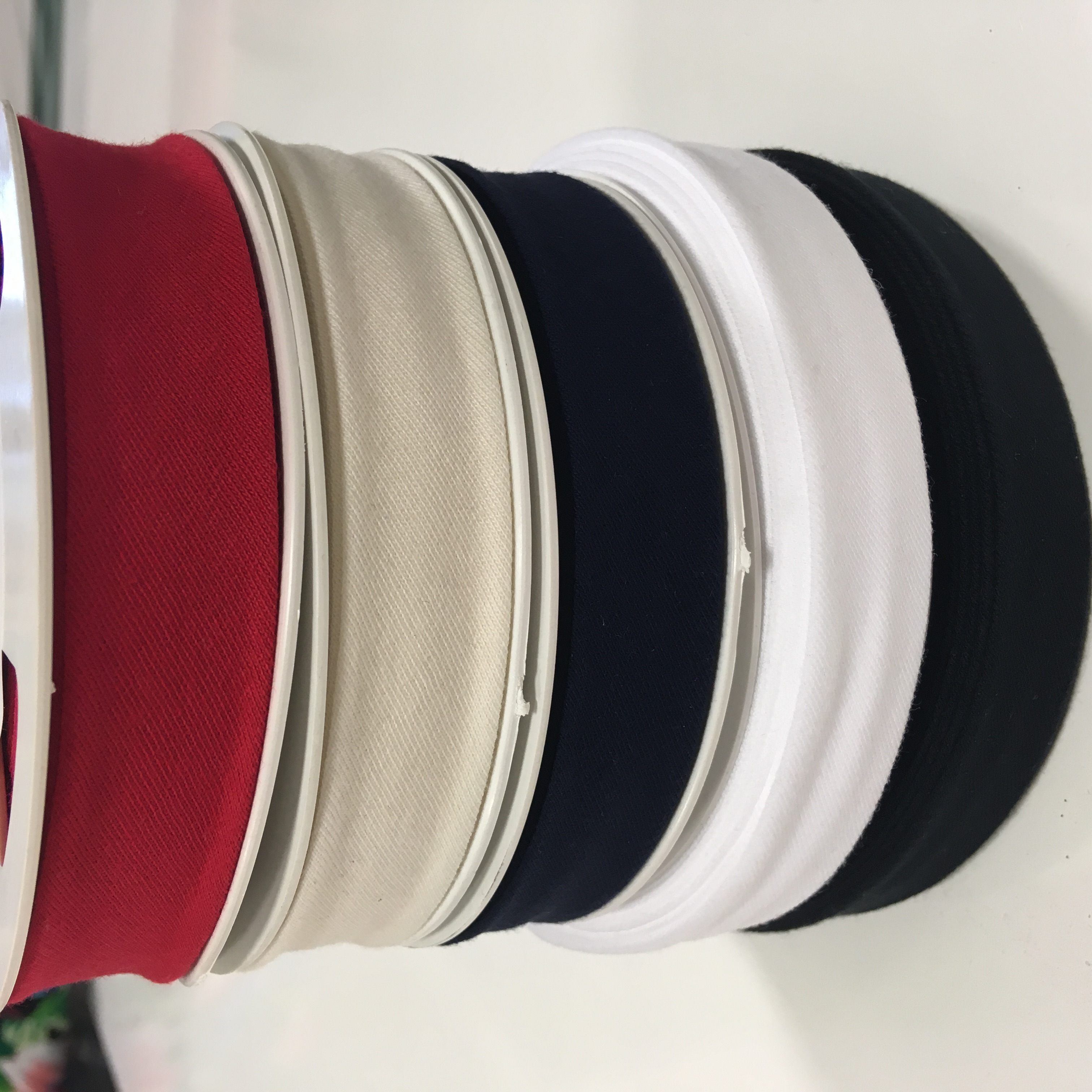 Coats trikotaažist kantpael puuvillane 20 mm, erin.värvid