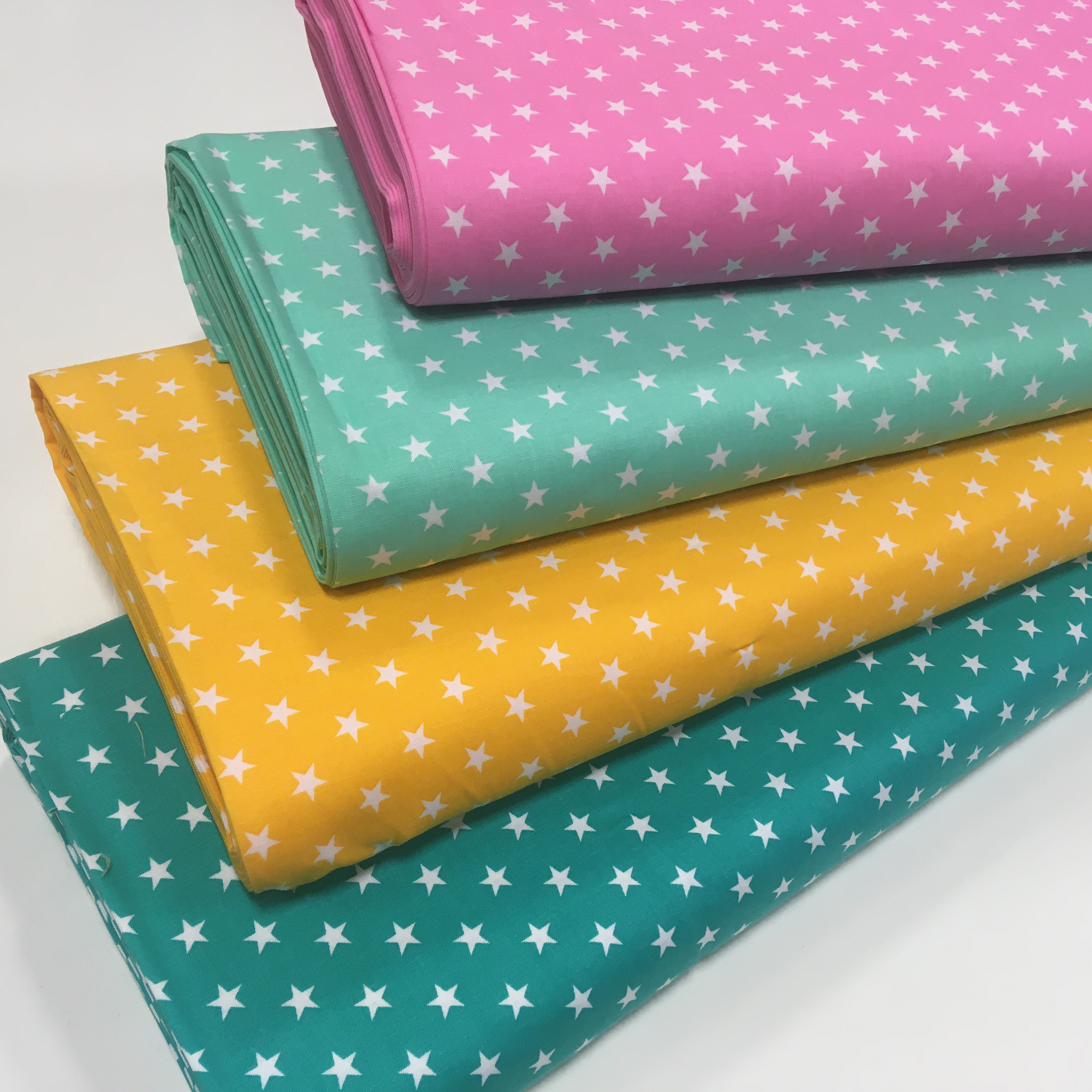 Puuvillane kangas tähtedega Carrie, 1 m