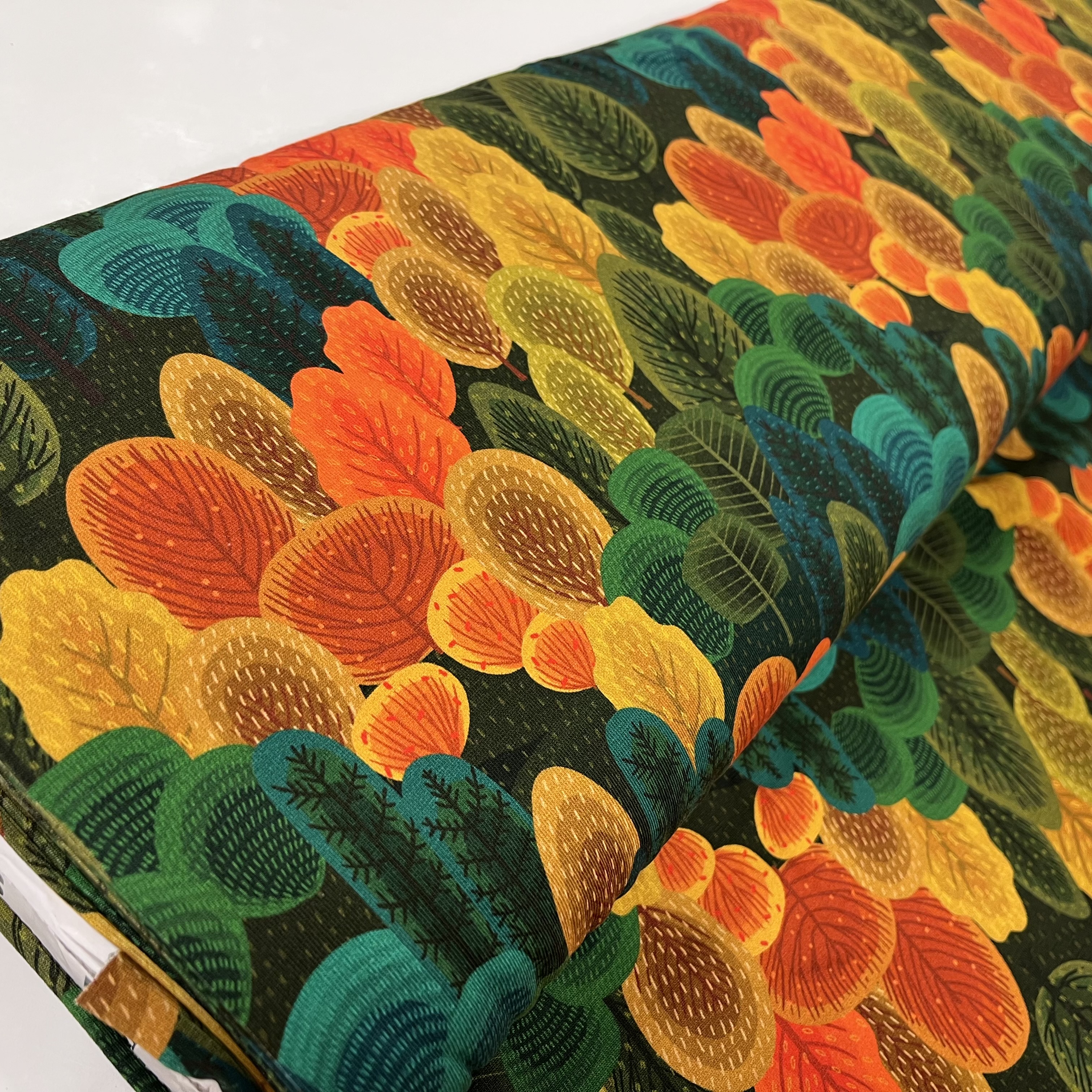 Trikotaaž Orange forest, digiprint