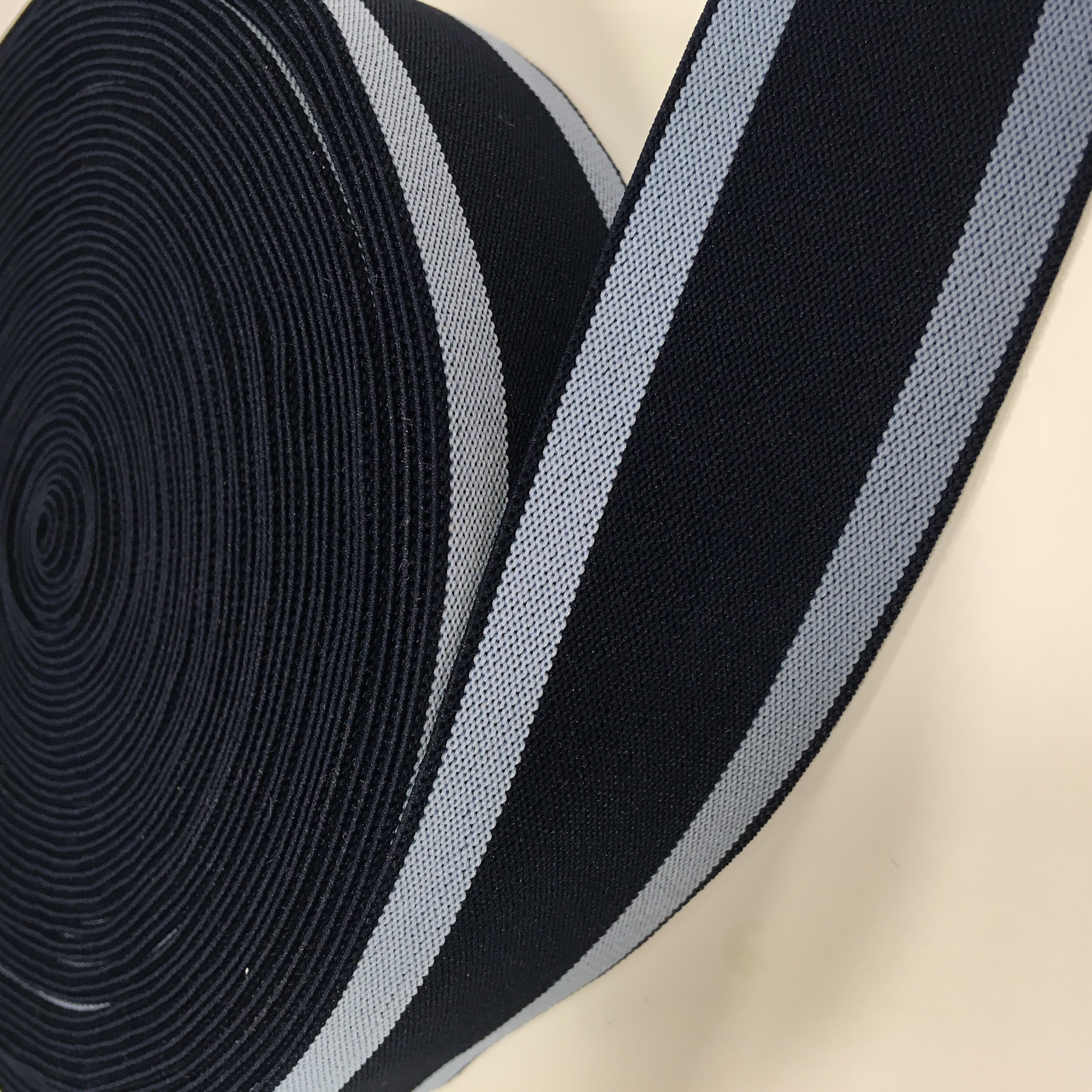 Pehme kummipael sinise mustriga 35 mm, 1 m