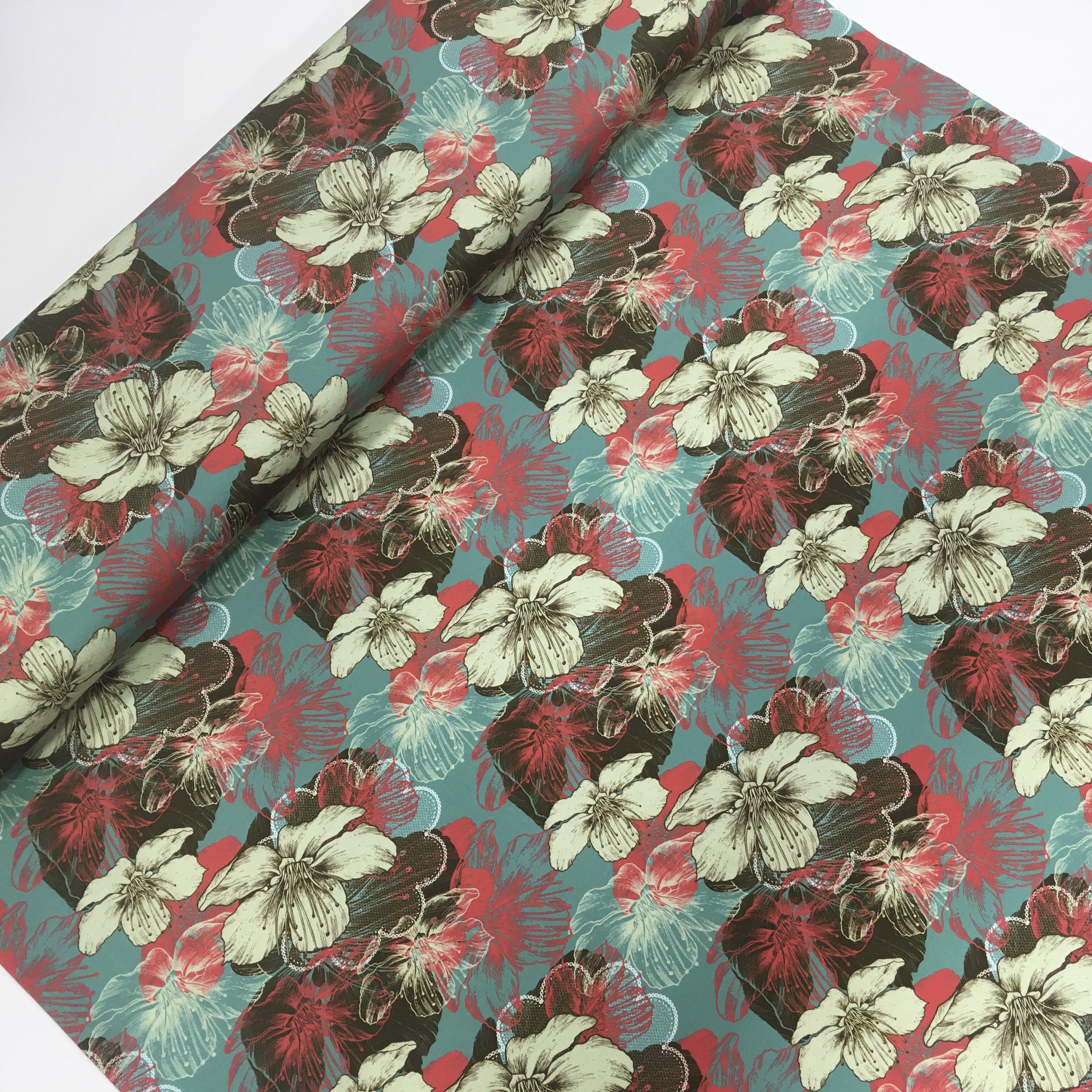 Joonistatud lilled mindil