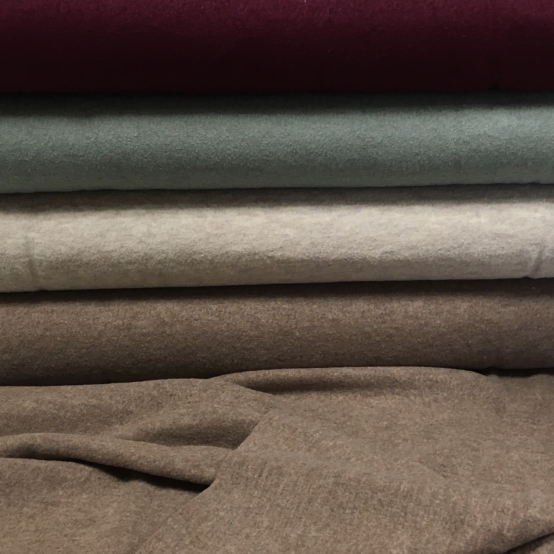 100% meriinovillane kangas, erinevad