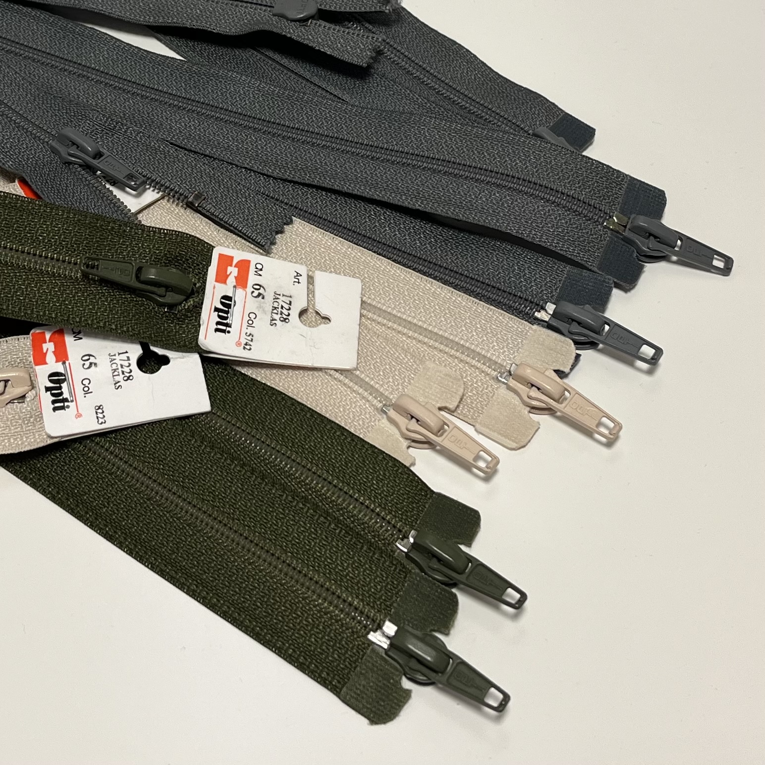 OPTI spiraal tõmblukk 6 mm 2 kelku