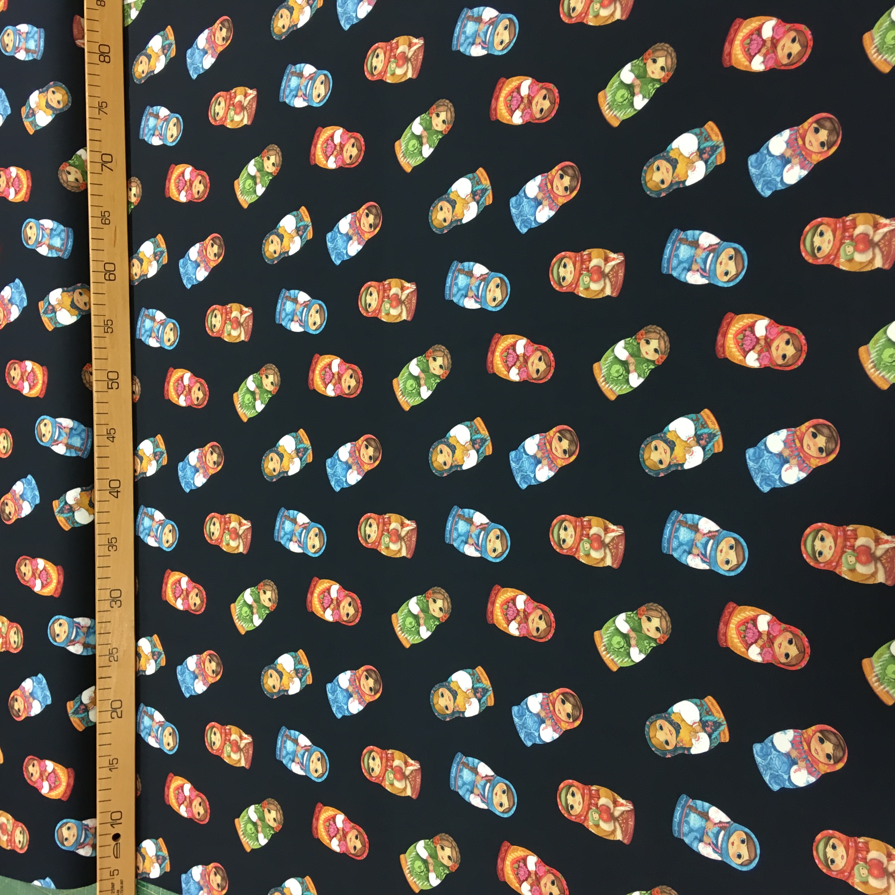 Trikotaaž Matrjoškad tumesinisel, digital print