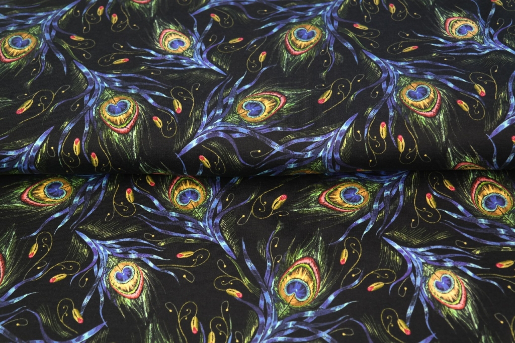 Paabulinnu suled mustal