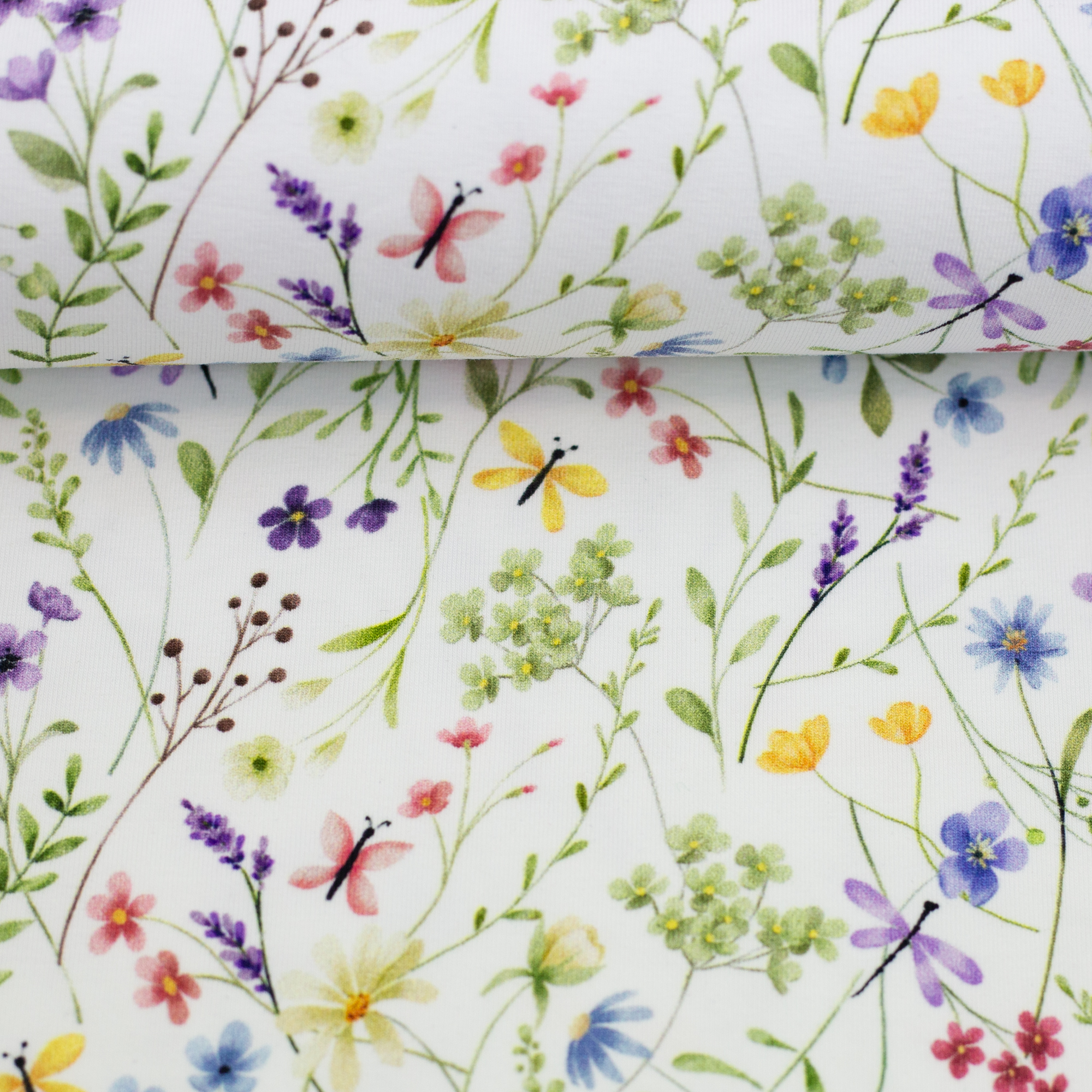 Trikotaažkangas väiksed lilled, liblikad, digital print