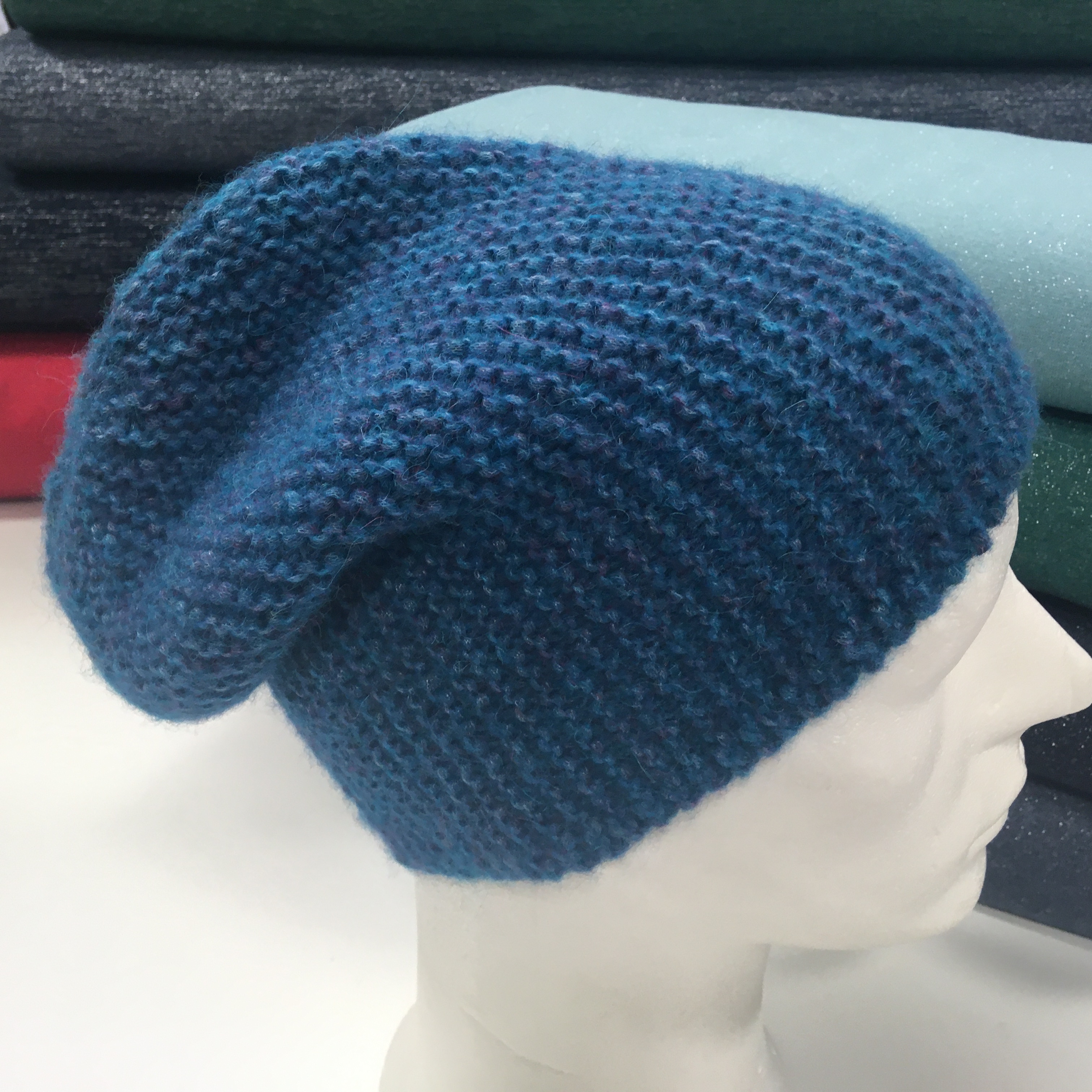 Kootud müts Air paabulinnusinine